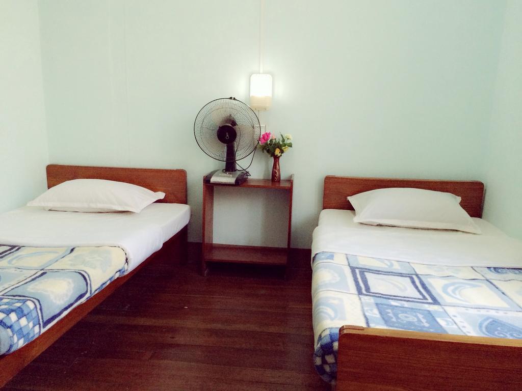 Joy Hotel Nyaung Shwe Room photo