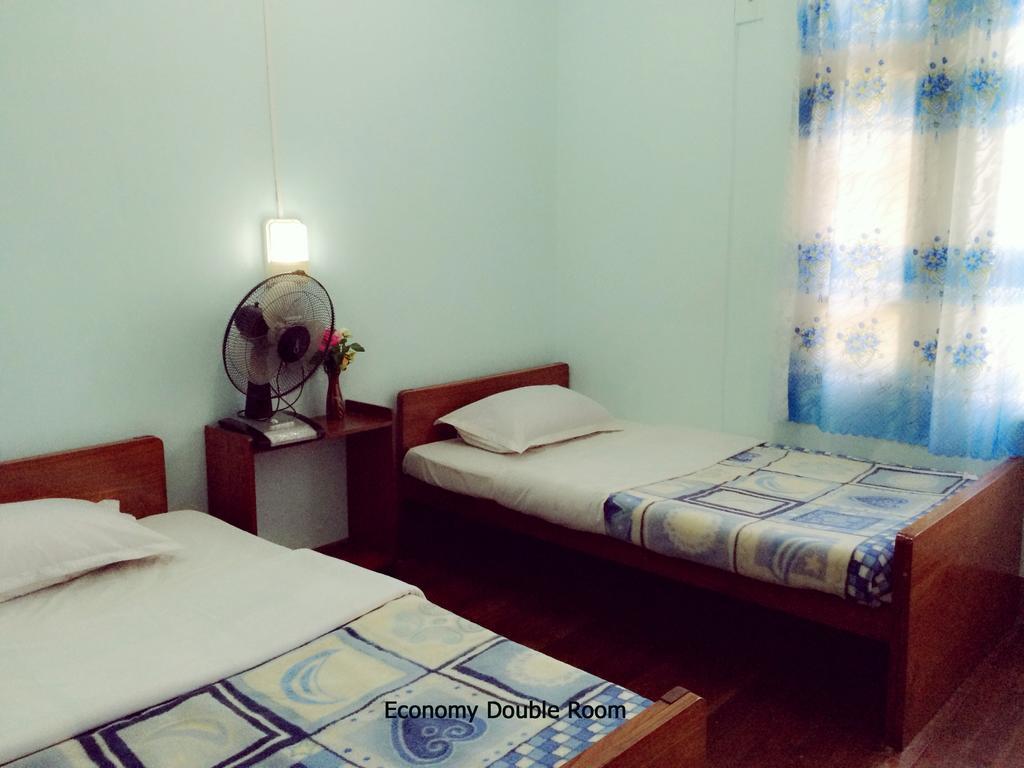 Joy Hotel Nyaung Shwe Room photo